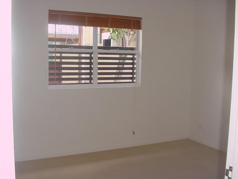 2/7 Highview Terrace, St Lucia QLD 4067