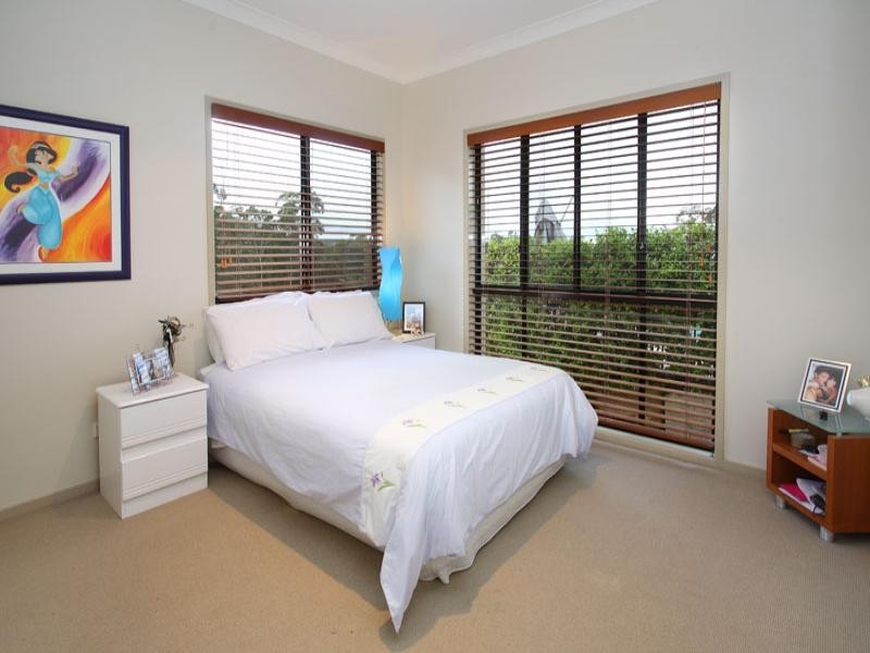 22 Grevillea Close, Chapel Hill QLD 4069