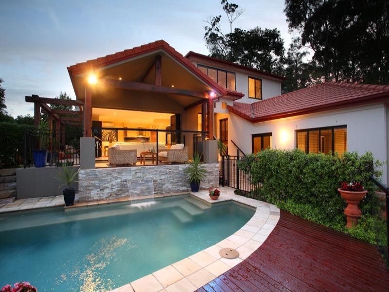 22 Grevillea Close, Chapel Hill QLD 4069