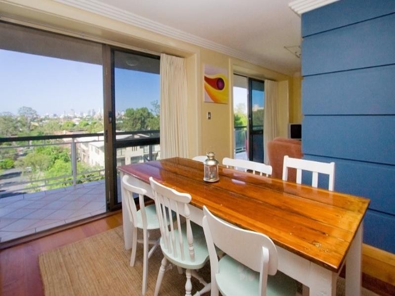 7/60 Bellevue Terrace, St Lucia QLD 4067