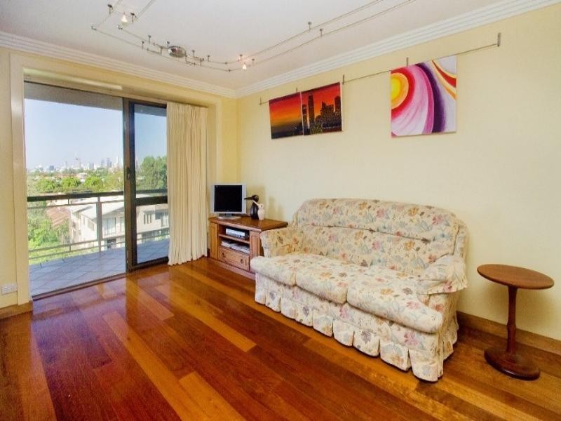 7/60 Bellevue Terrace, St Lucia QLD 4067