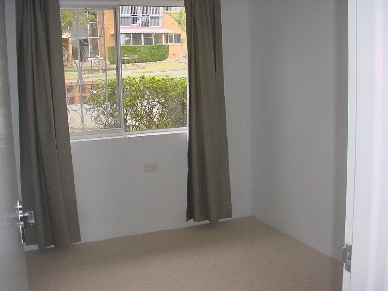 1/44 Sisley Street, St Lucia QLD 4067