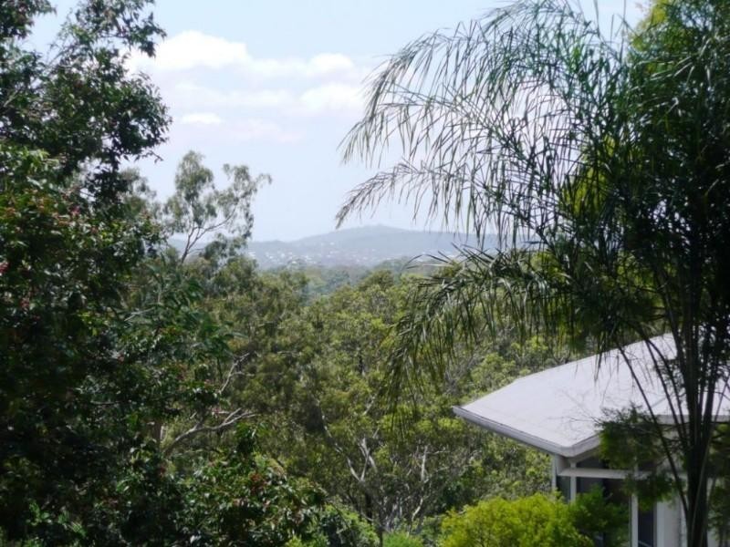 13 Maculata Drive, Chapel Hill QLD 4069