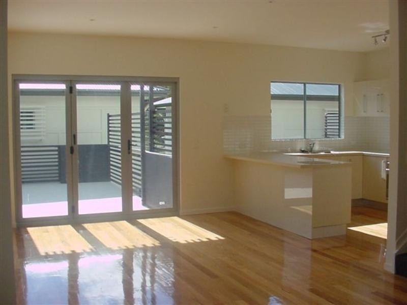 1/55 Armadale Street, St Lucia QLD 4067