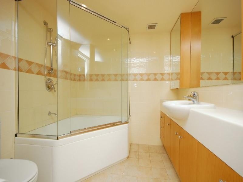 5/523 Coronation Drive, Toowong QLD 4066