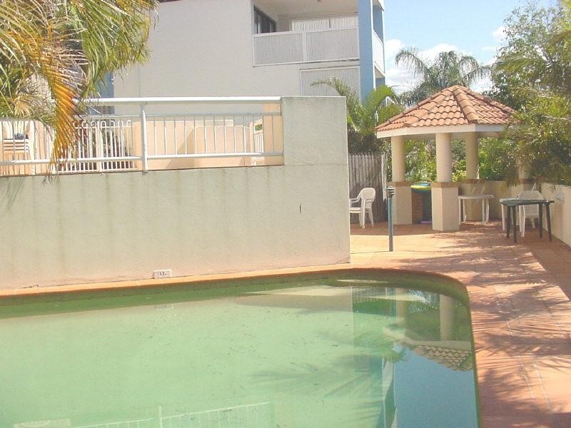 4/1 Sheehan Street, Milton QLD 4064