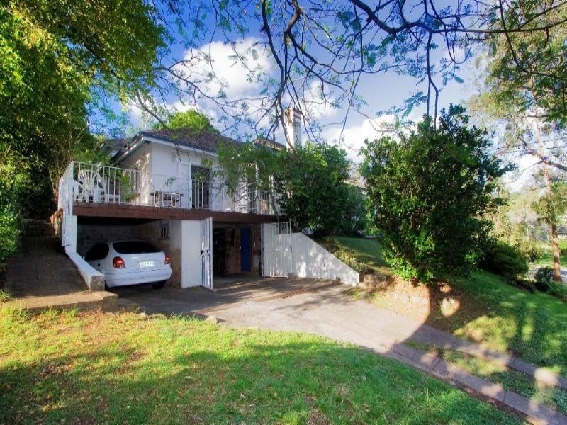 1 Iona Terrace, Taringa QLD 4068