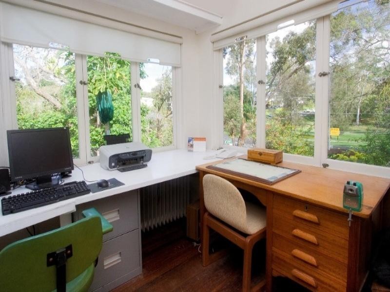 1 Iona Terrace, Taringa QLD 4068