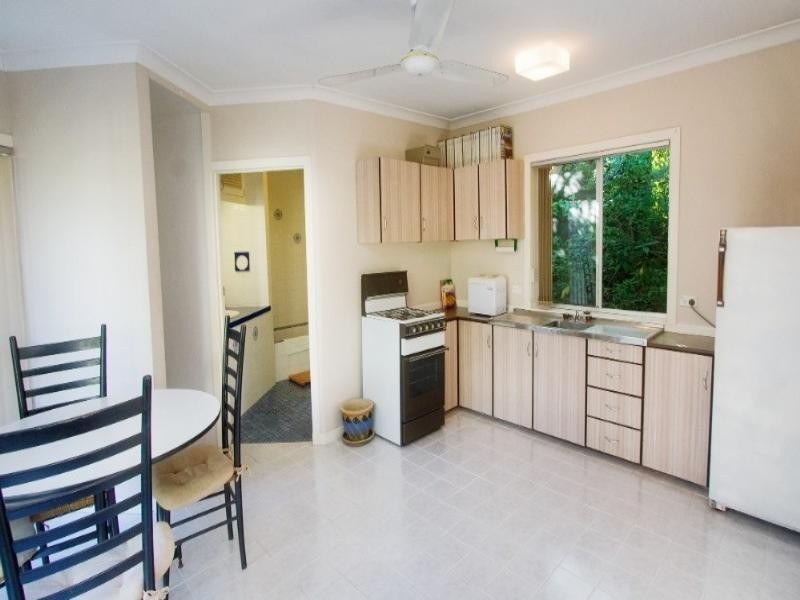 1 Iona Terrace, Taringa QLD 4068