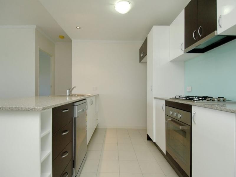 93/101 Clarence Road, Indooroopilly QLD 4068