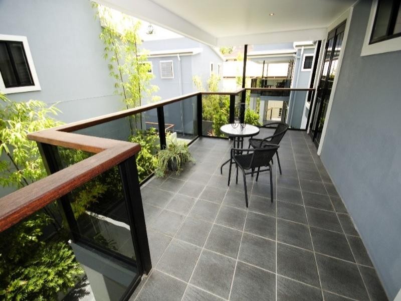 4/52 Miskin Street, Toowong QLD 4066