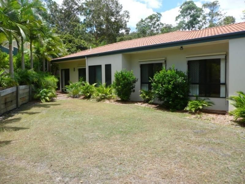 20 Ringway Place, Chapel Hill QLD 4069
