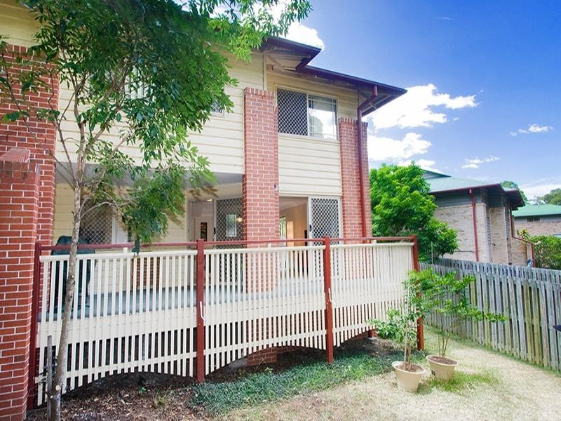 46/360 Simpsons Road, Bardon QLD 4065