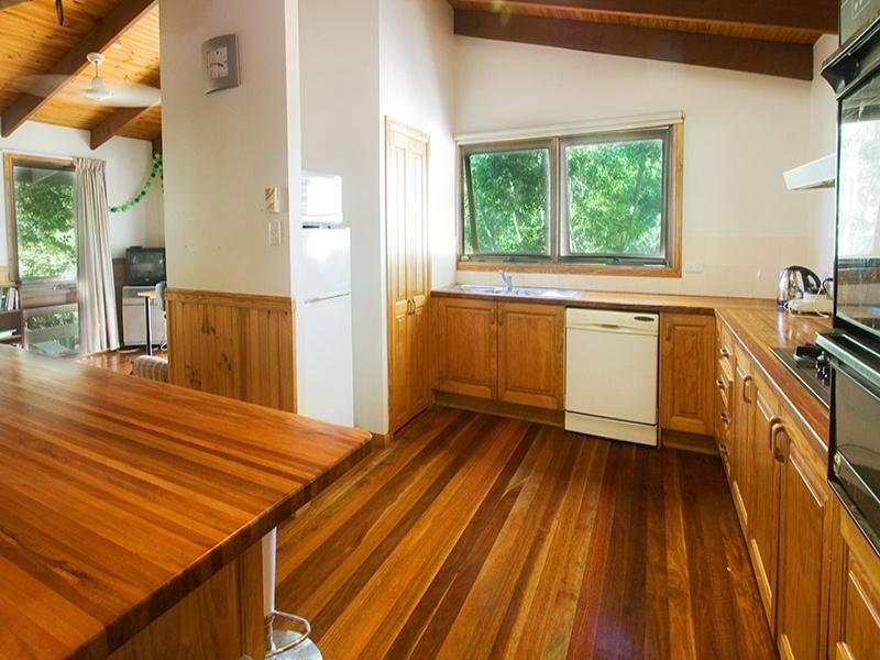 131 Carmody Road, St Lucia QLD 4067