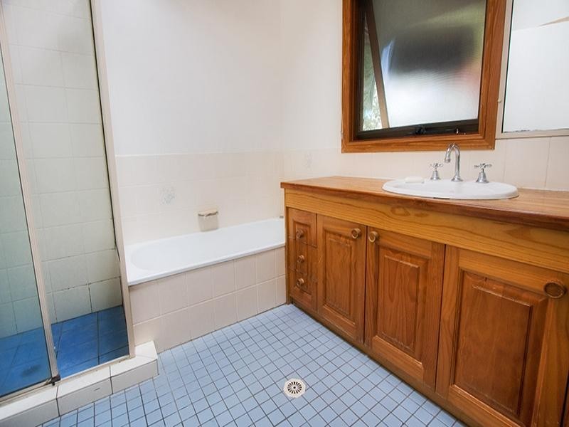 131 Carmody Road, St Lucia QLD 4067