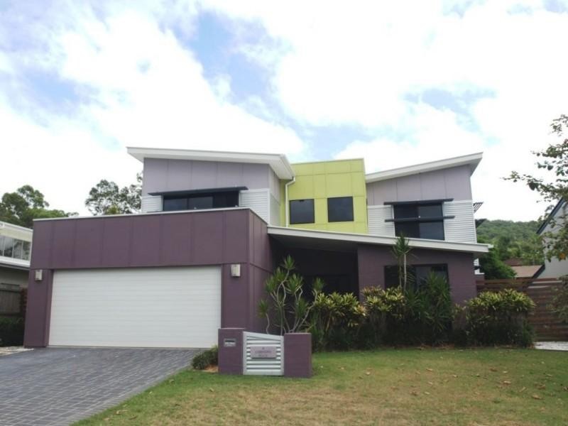 9 Lomandra Place, Chapel Hill QLD 4069