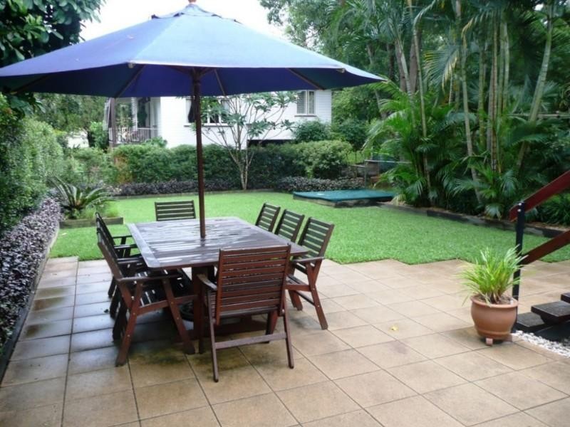 57 Fawkner Street, Chapel Hill QLD 4069