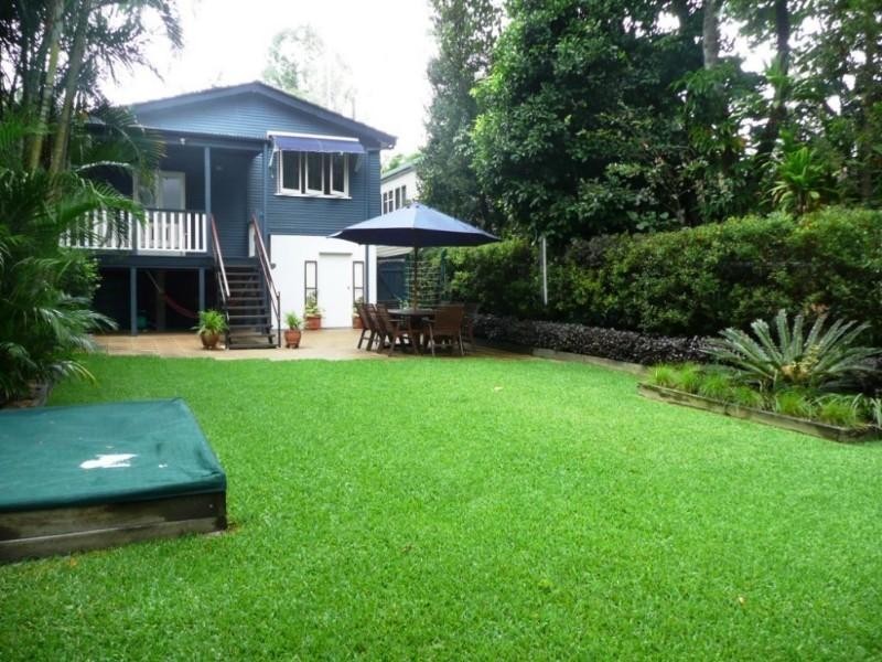 57 Fawkner Street, Chapel Hill QLD 4069