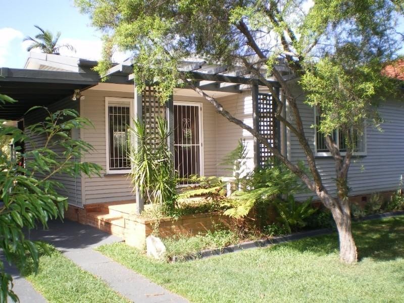 85 Goldsbrough Road, Taringa QLD 4068