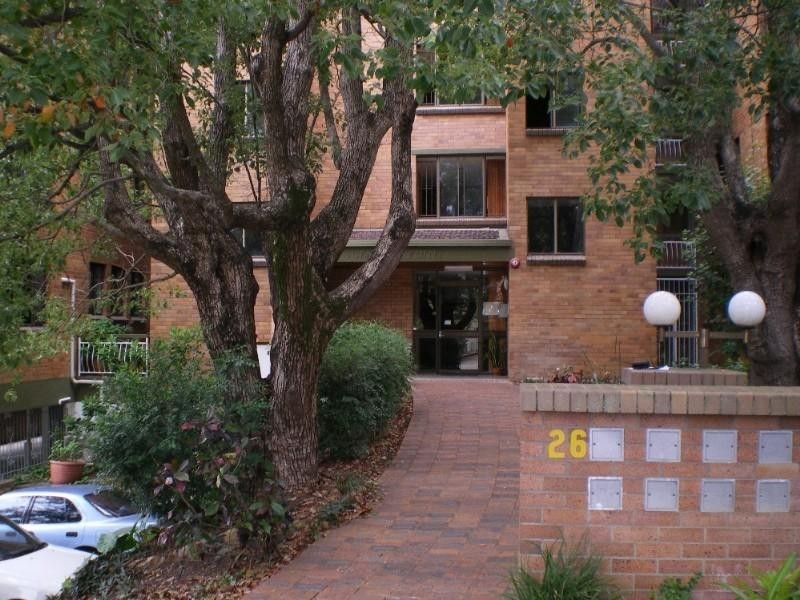 8/26 Archer Street, Toowong QLD 4066