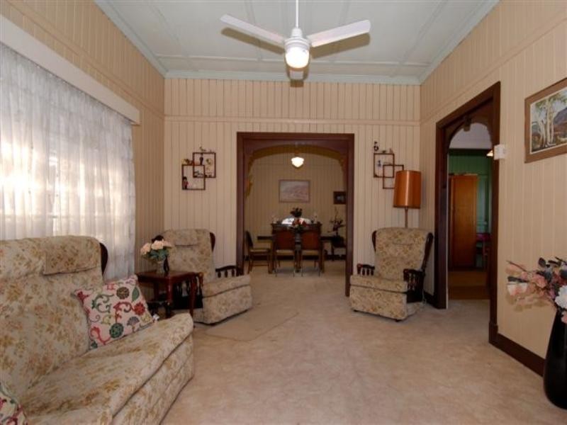 48 Rennie Street, Indooroopilly QLD 4068