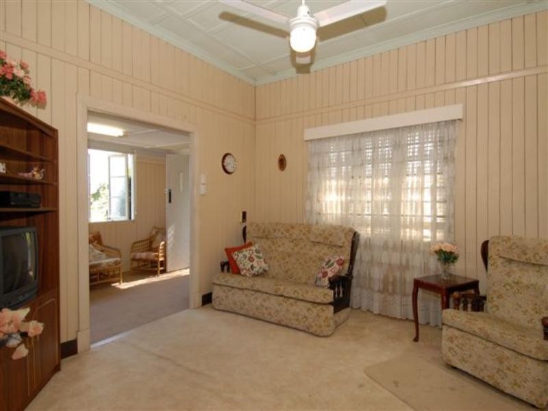 48 Rennie Street, Indooroopilly QLD 4068