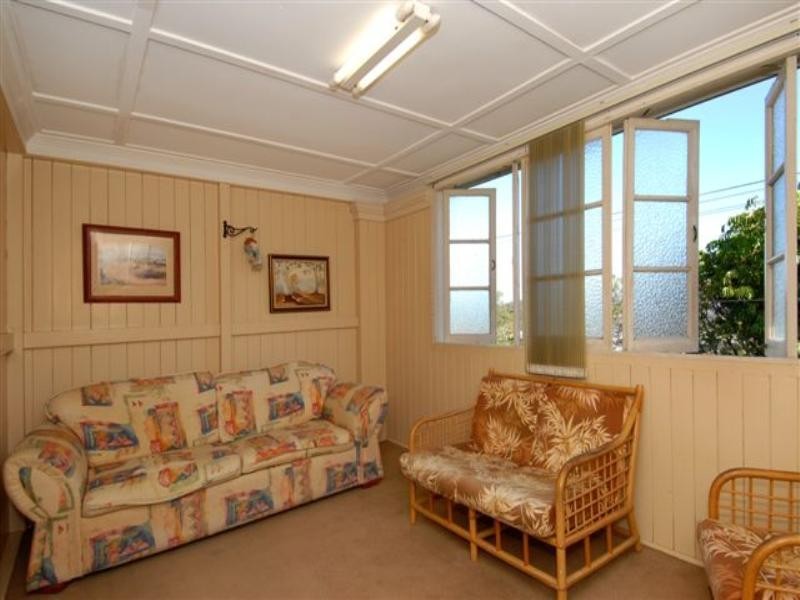 48 Rennie Street, Indooroopilly QLD 4068