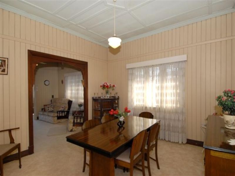 48 Rennie Street, Indooroopilly QLD 4068