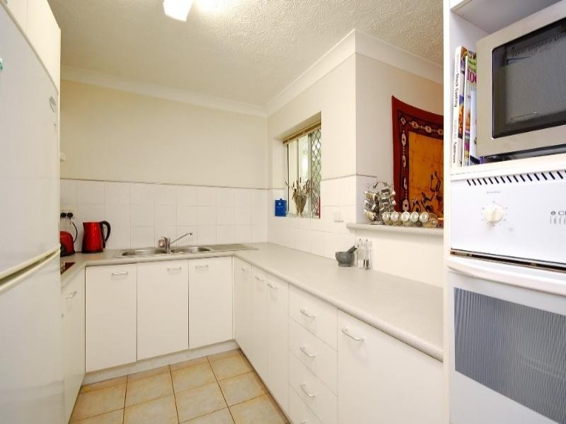 1/11 Lima Street, Auchenflower QLD 4066