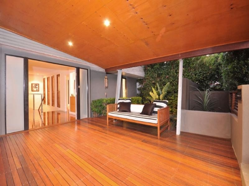 9 Couldrey Street, Bardon QLD 4065