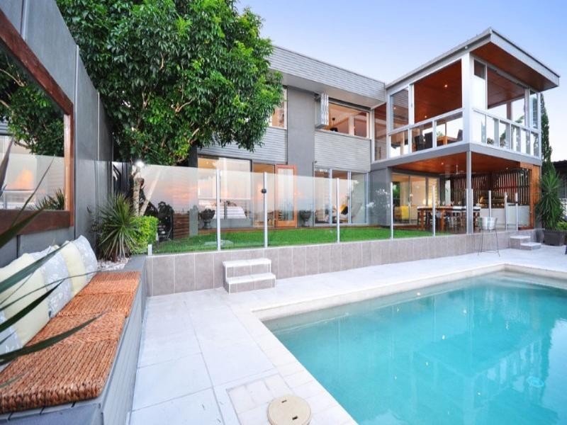 9 Couldrey Street, Bardon QLD 4065