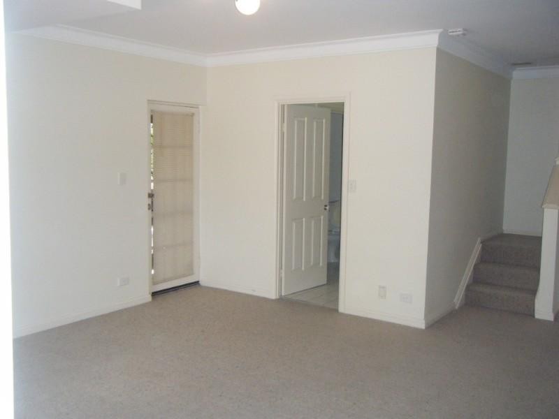 1/57 Gladstone Road, Highgate Hill QLD 4101