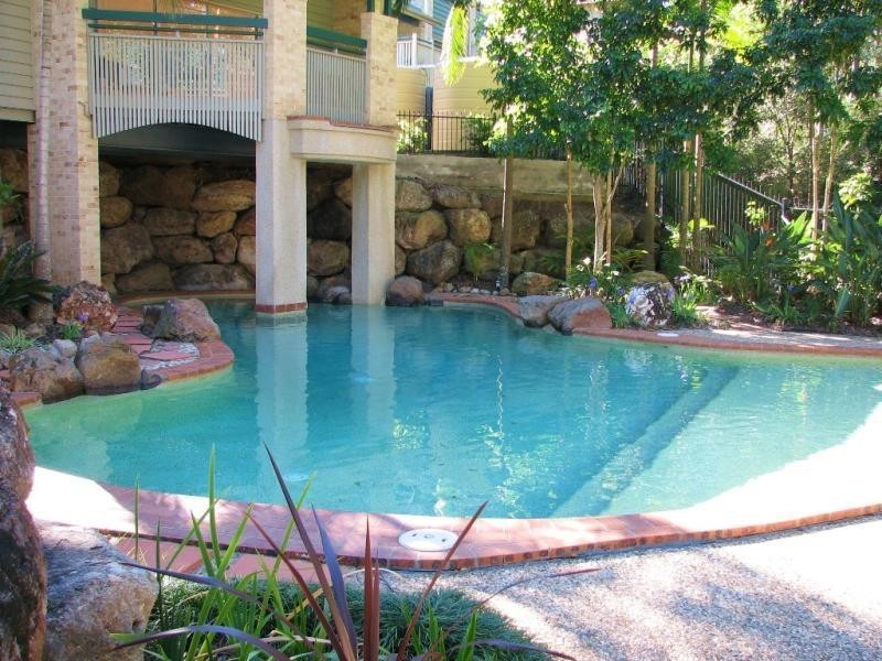 6/360 Simpson Road, Bardon QLD 4065