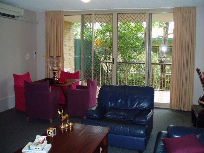 1/26 Raven Street, St Lucia QLD 4067