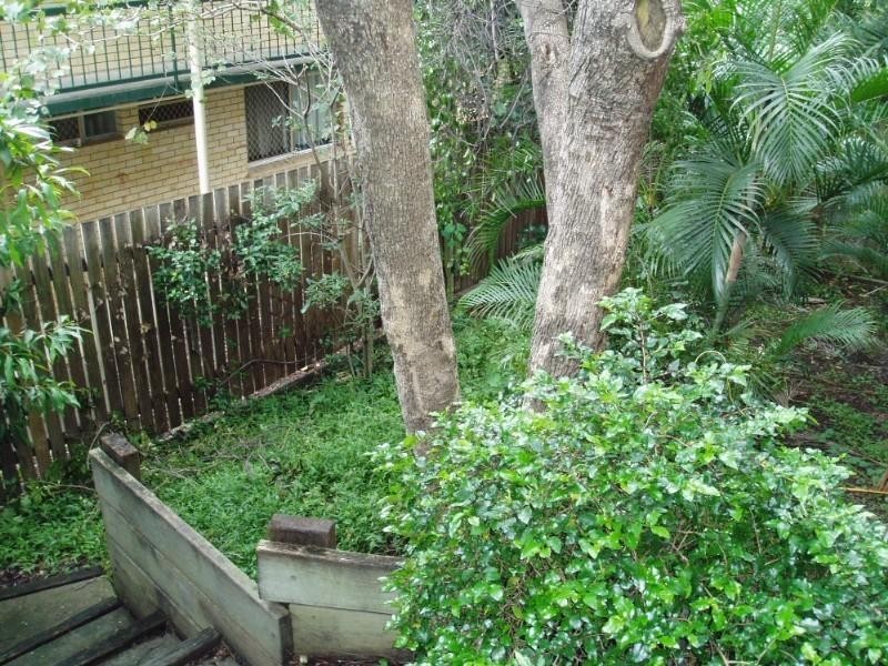 1/26 Raven Street, St Lucia QLD 4067