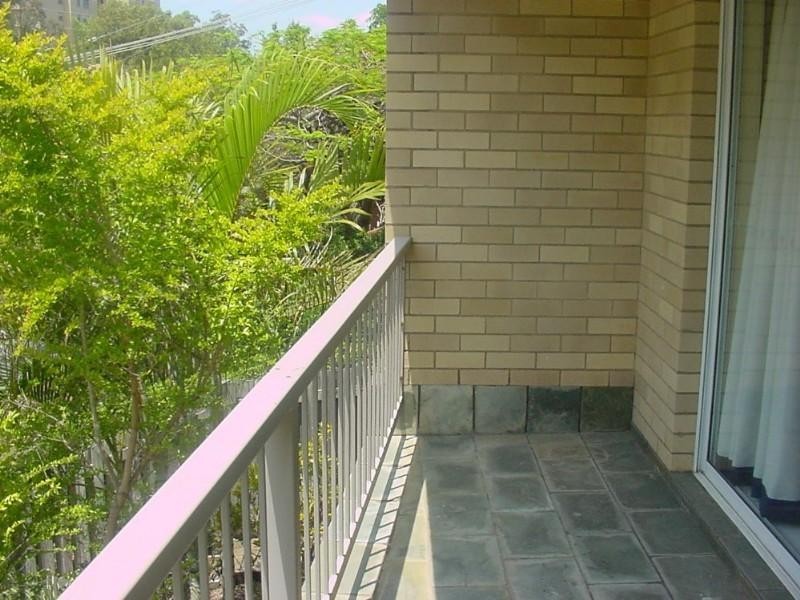 3/81 Sandford Street, St Lucia QLD 4067