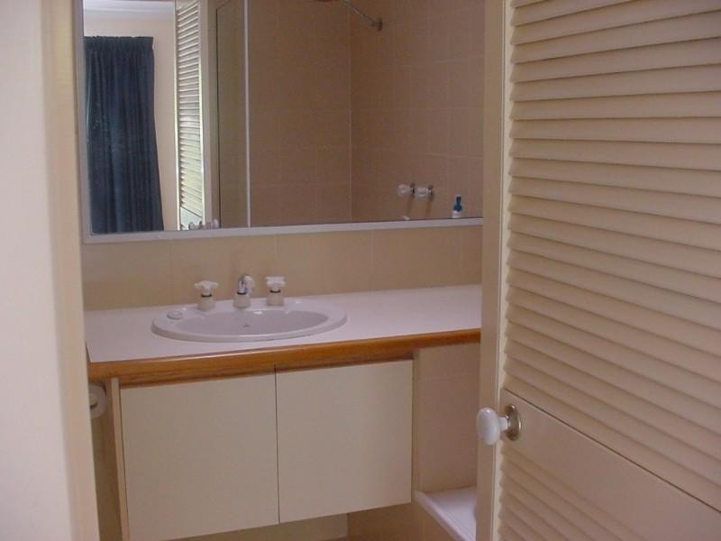 3/81 Sandford Street, St Lucia QLD 4067