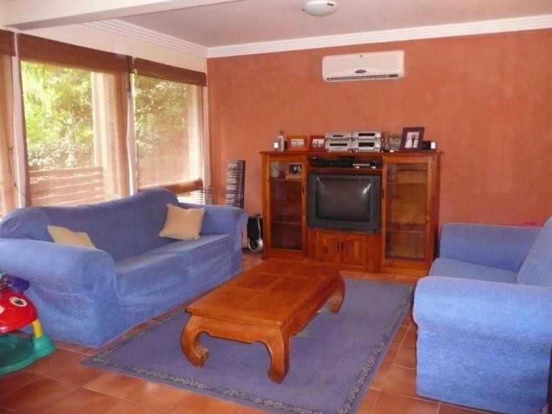 1 Eaglie Street, Chapel Hill QLD 4069