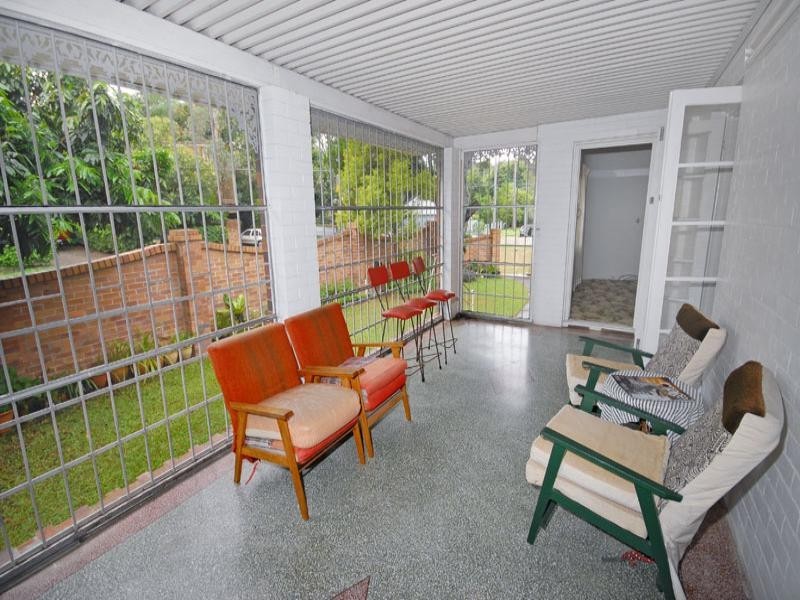 1 McCaul Street, Taringa QLD 4068