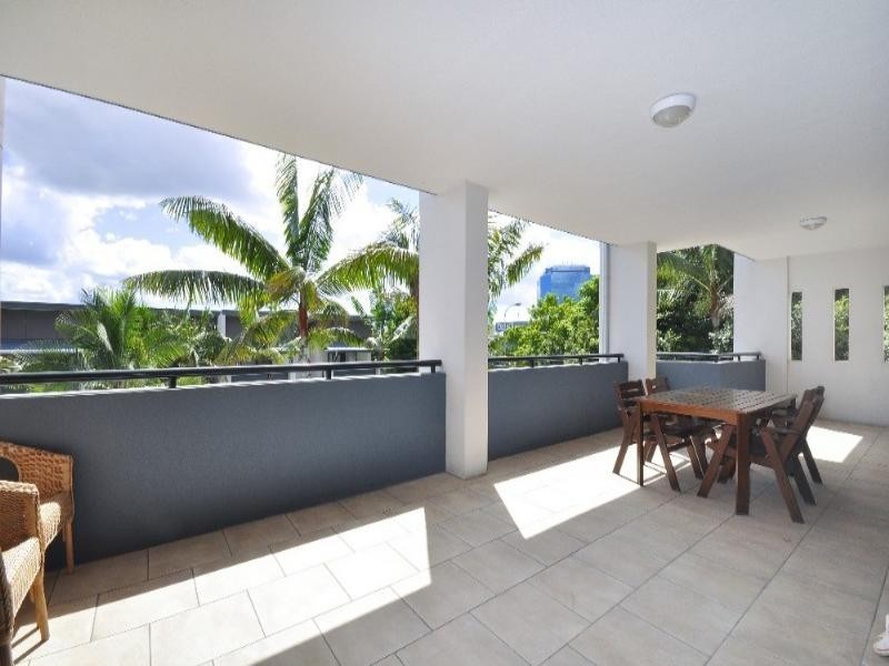 12/26 Holland Street, Toowong QLD 4066