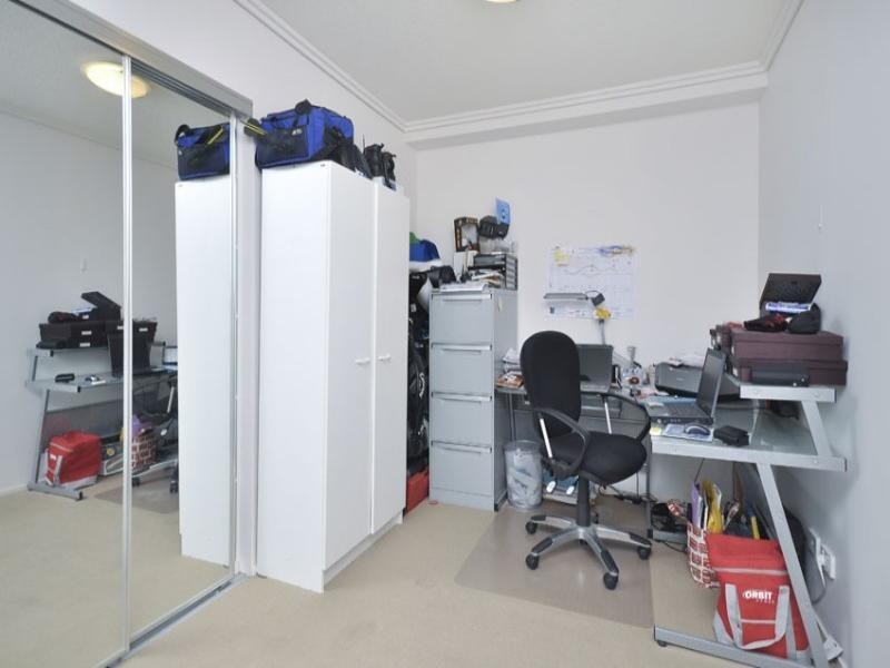 1025/18 Manning Street, Milton QLD 4064