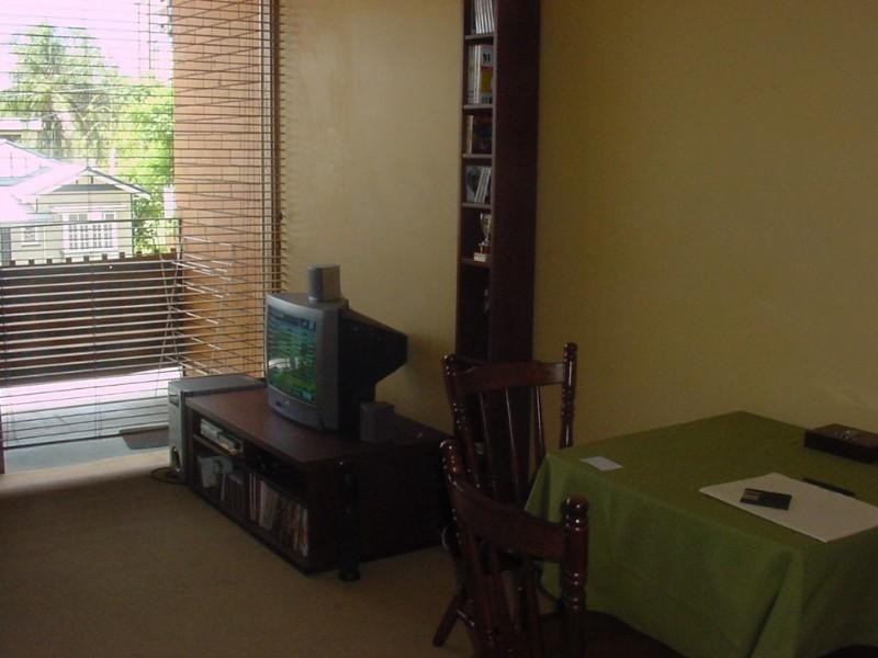 2/5 Sir Fred Schonell Drive, St Lucia QLD 4067