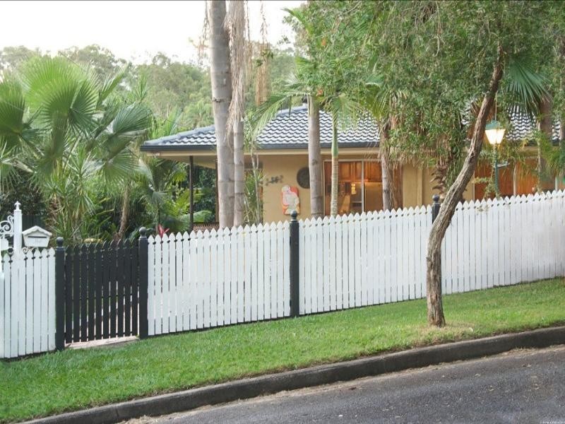 56 Cassandra Street, Chapel Hill QLD 4069