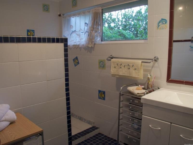 56 Cassandra Street, Chapel Hill QLD 4069