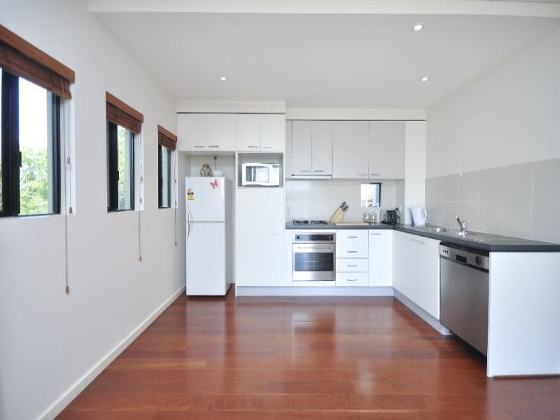 21/26 Holland Street, Toowong QLD 4066