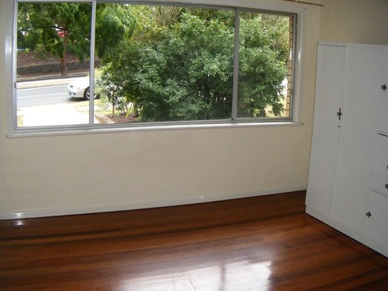 146 Seventeen Mile Rocks Road, Oxley QLD 4075