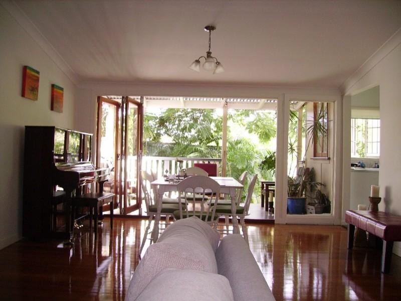 27 Norwood Street, Toowong QLD 4066