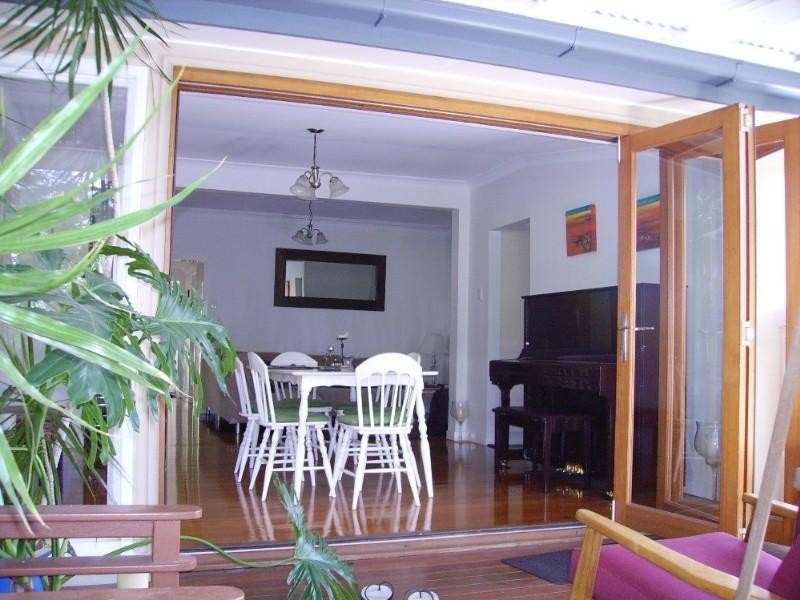 27 Norwood Street, Toowong QLD 4066