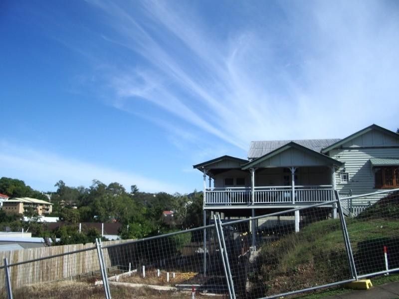 15 Okeden Street, Toowong QLD 4066