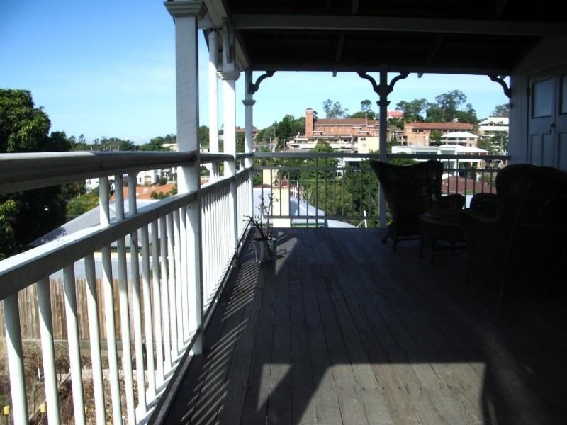 15 Okeden Street, Toowong QLD 4066